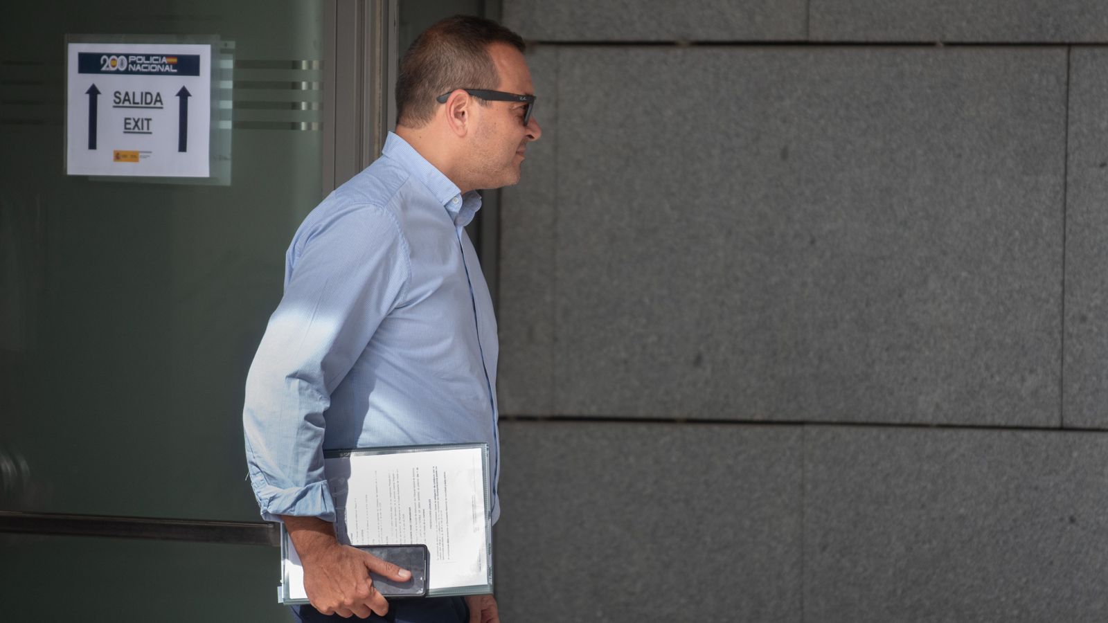 Qui fora cap de gabinet de l'exdelegat del govern espanyol a Ceuta, Gonzalo Sanz, a l'arribada als jutjats