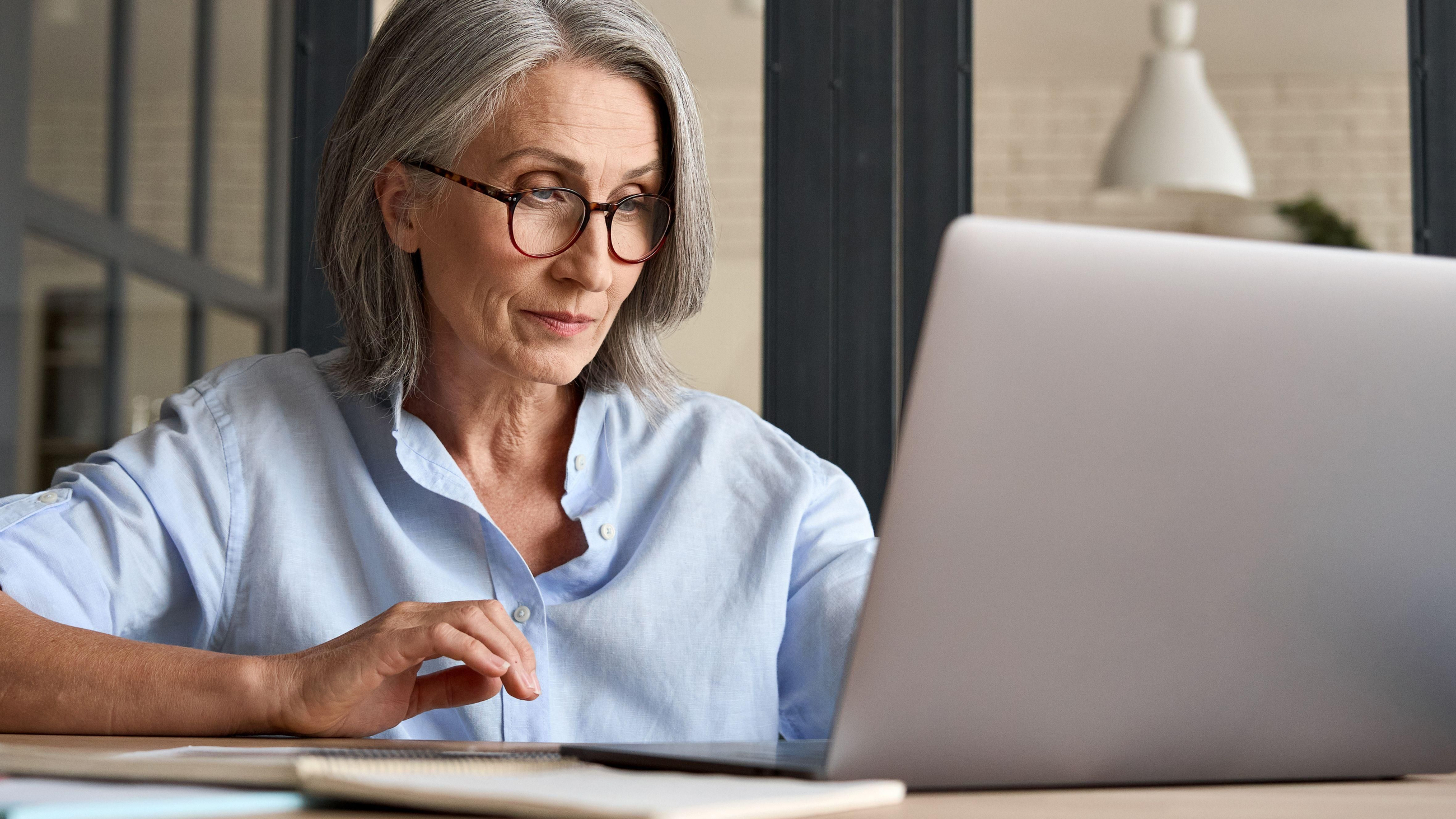 El percentatge de persones que ni estudia ni treballa es dispara en el cas de la població entre 55 i 64 anys El percentatge de persones que ni estudia ni treballa es dispara en el cas de la població d’entre 65 i 74 anys