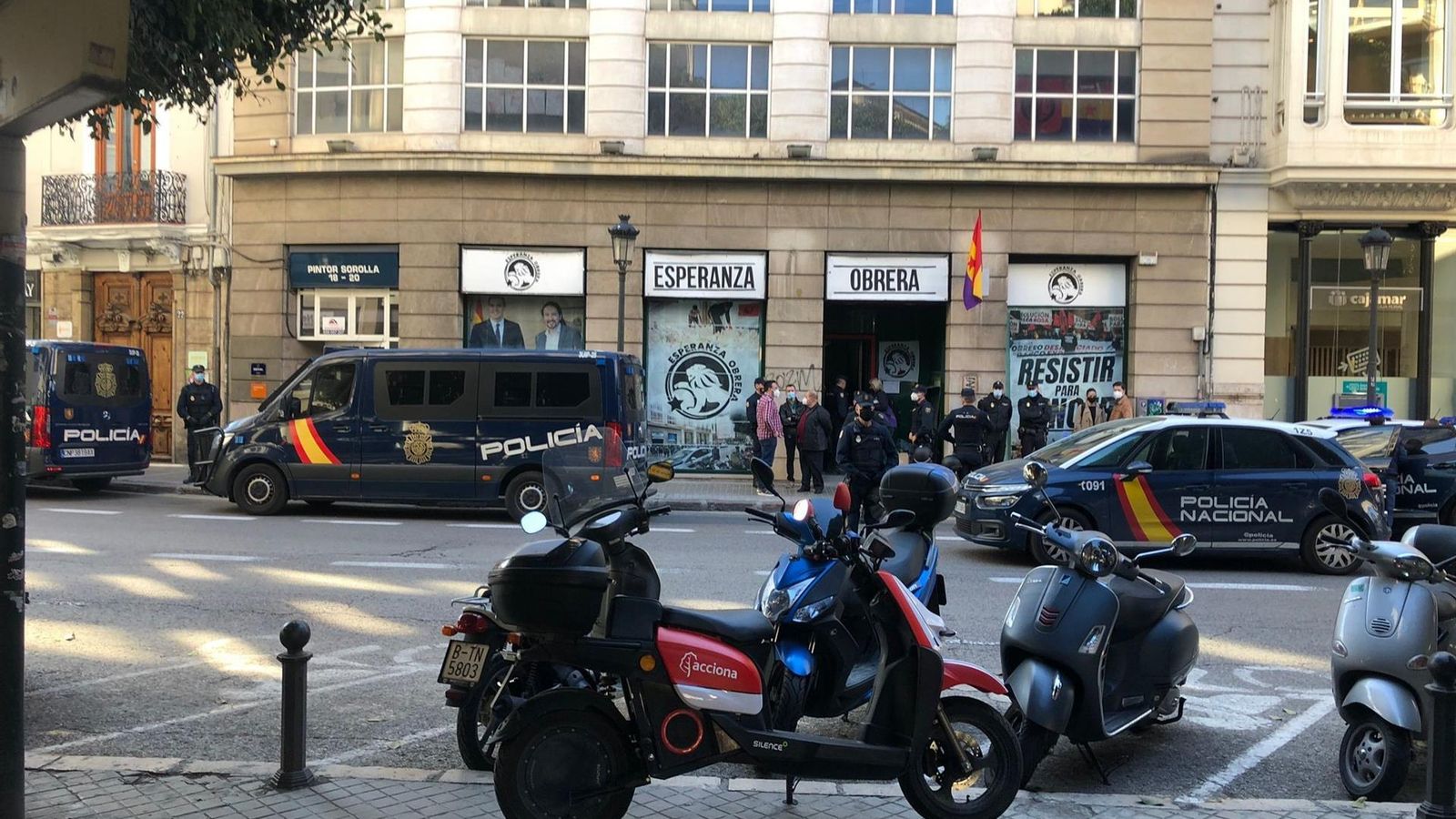 Edifici desallotjat a Pintor Sorolla (València)