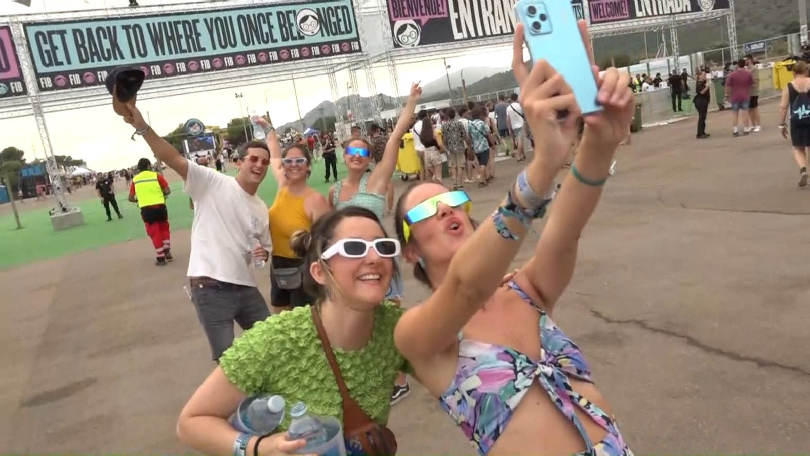 Assistents al FIB és fan un 'selfie'