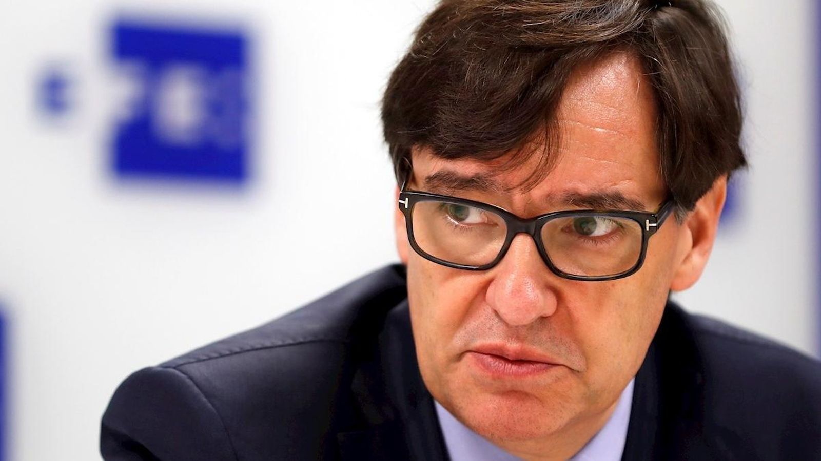 El ministre de Sanitat, Salvador Illa, durant una entrevista