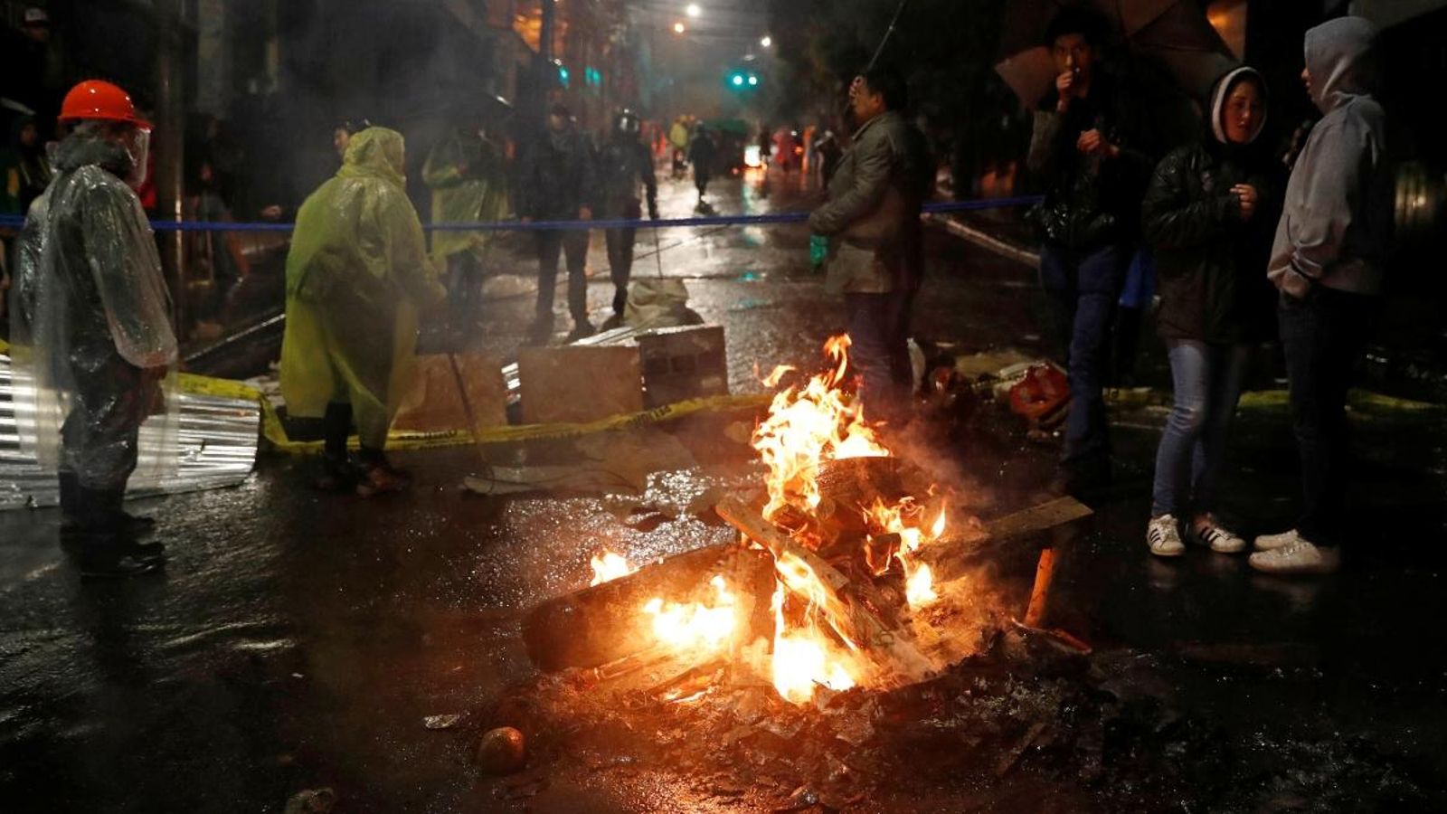 Amnistia Internacional crida a derogar el decret d’immunitat dels militars de Bolívia