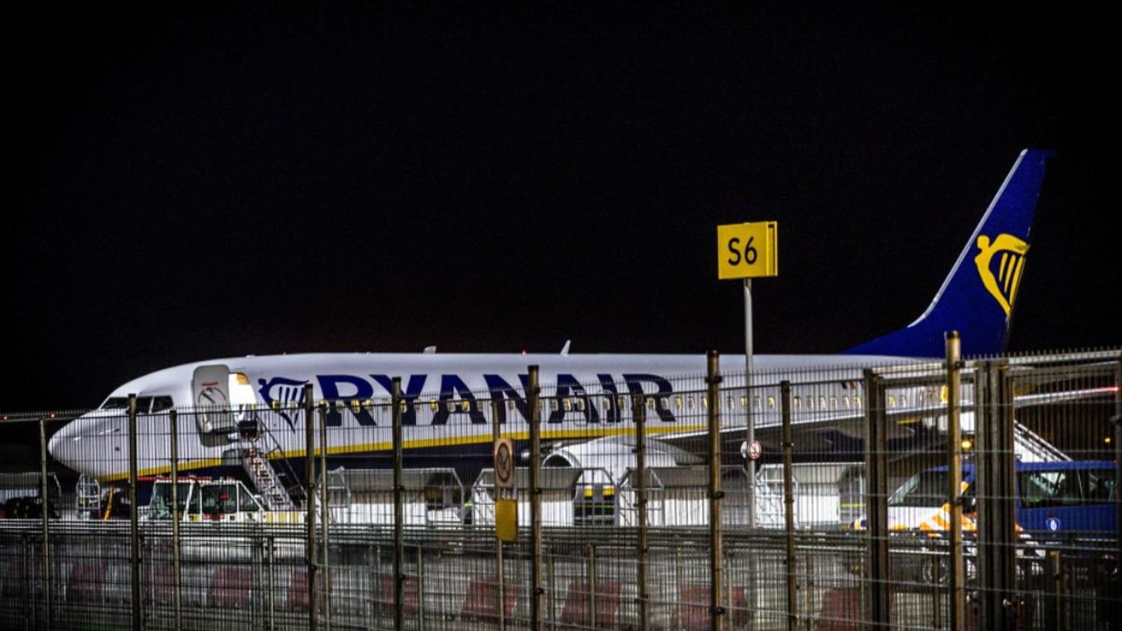 Aeronau a l’aeroport d’Eindhoven | Rob Engelaar (Efe)