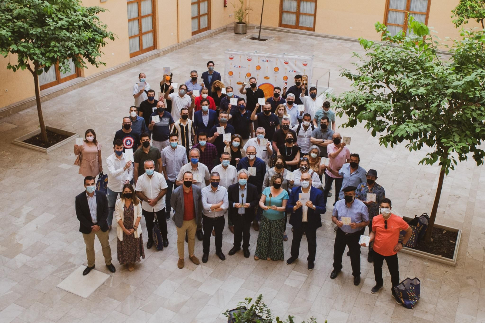 Alguns dels guanyadors dels premis que atorga cada any Wikipaella per a distingir els restaurants que ofereixen les paelles més apreciades