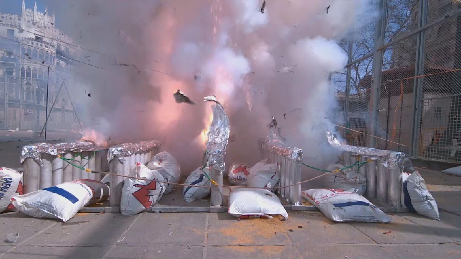 15.03.2023 | La mascletà, en càmera superlenta