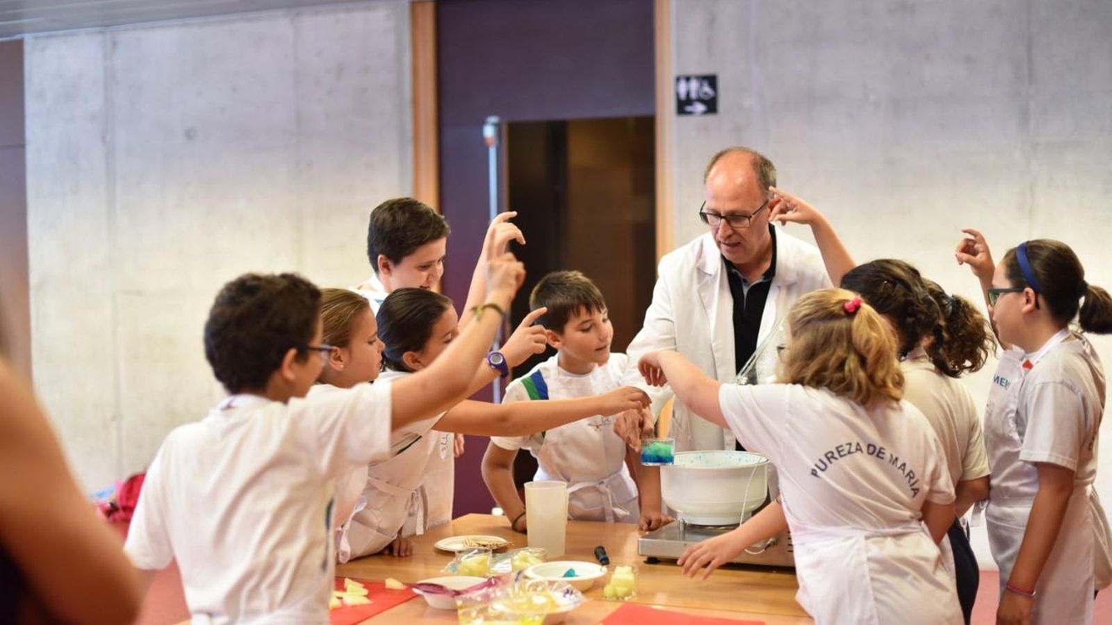 Imatge d'arxiu d'un taller dedicat a la nutrició