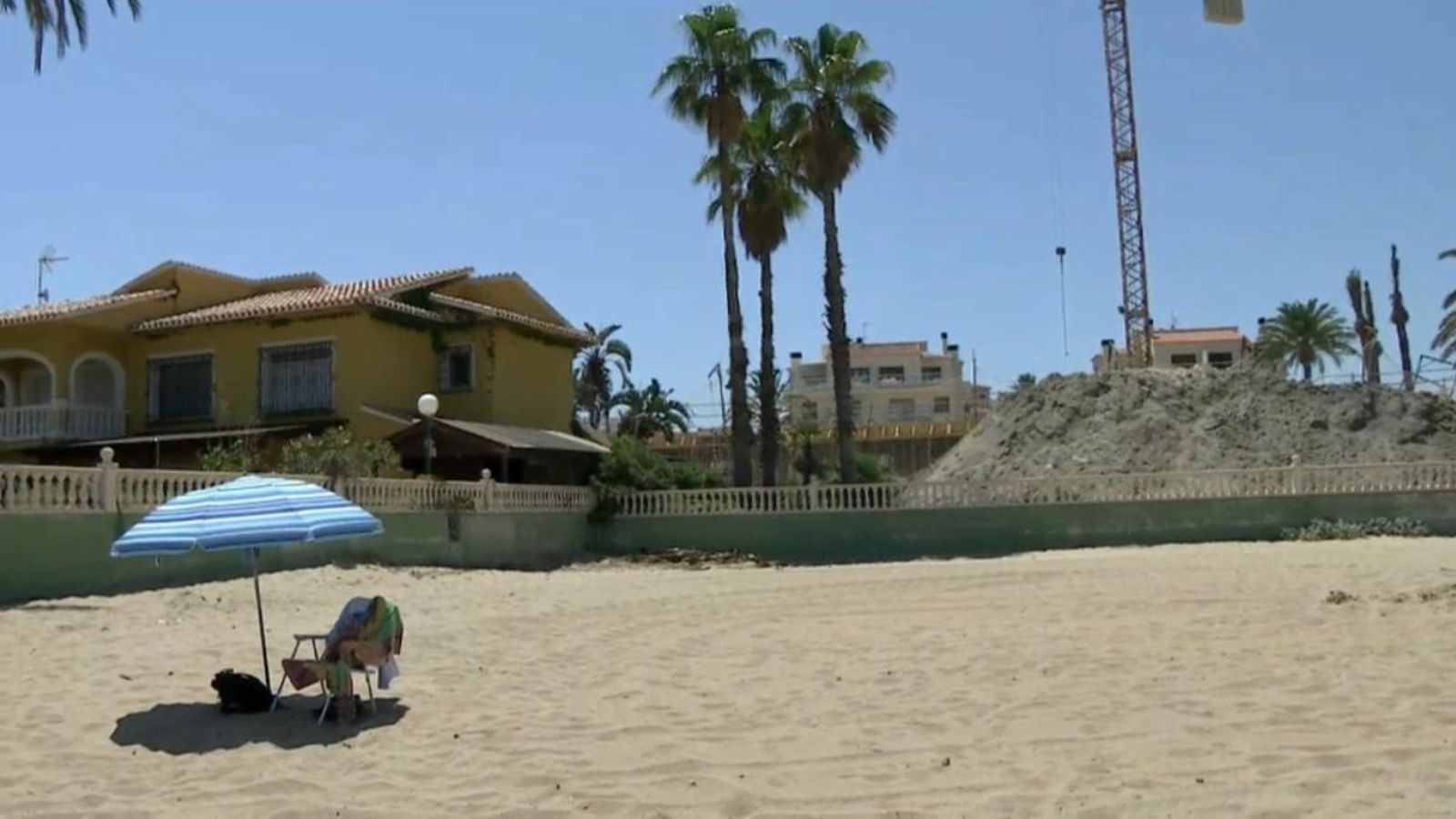 Busquen un banyista desaparegut des de dimarts a la platja dels Molins de Dénia