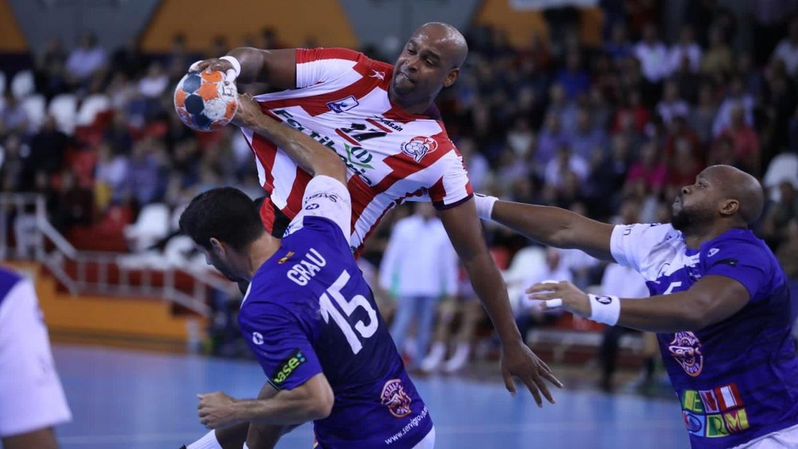 El Fertiberia aconseguia la primera victòria en la Lliga contra el Benidorm