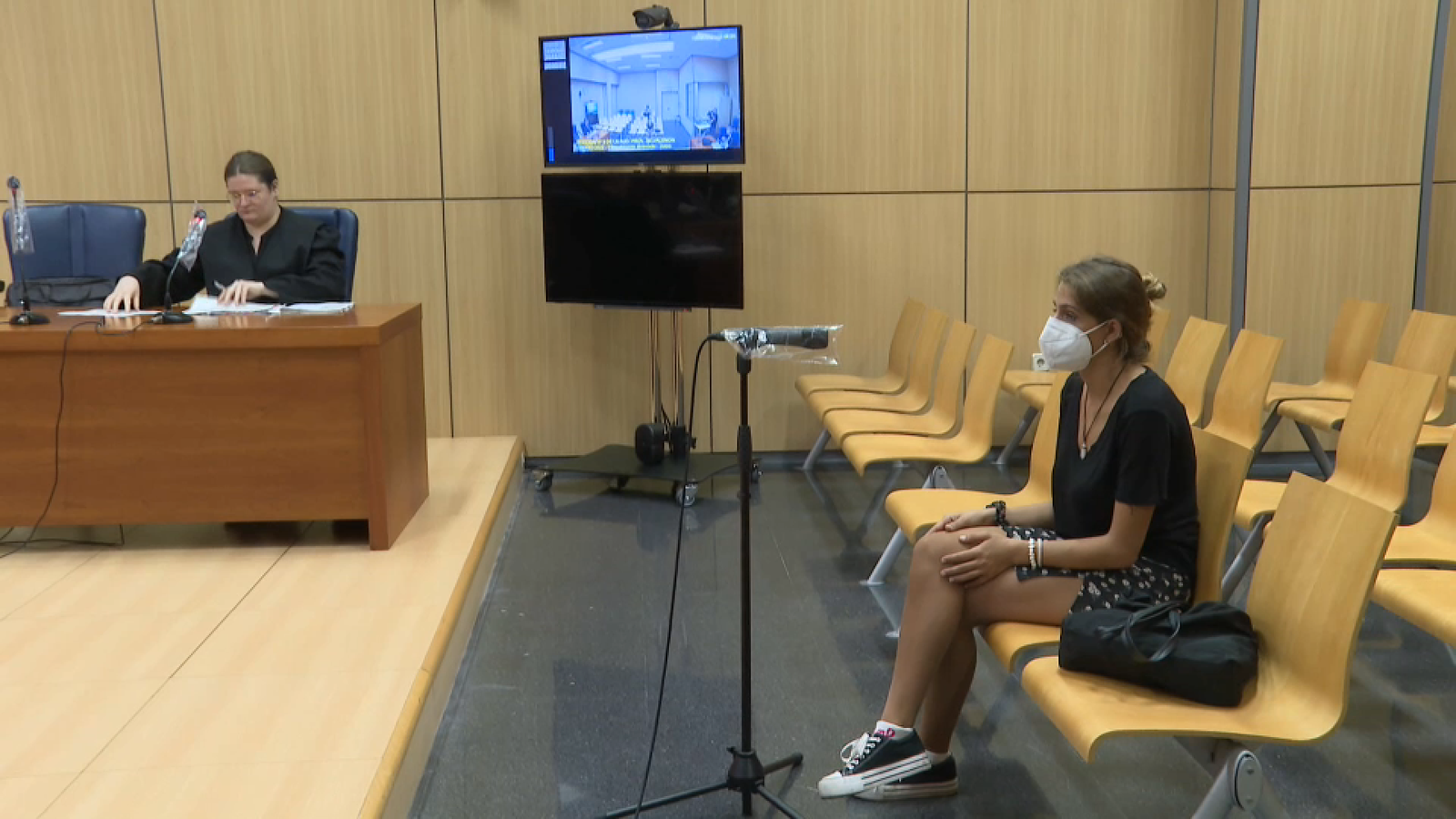 La jove ha reconegut els fets i se n'ha penedit aquest dimarts a l'Audiència de València