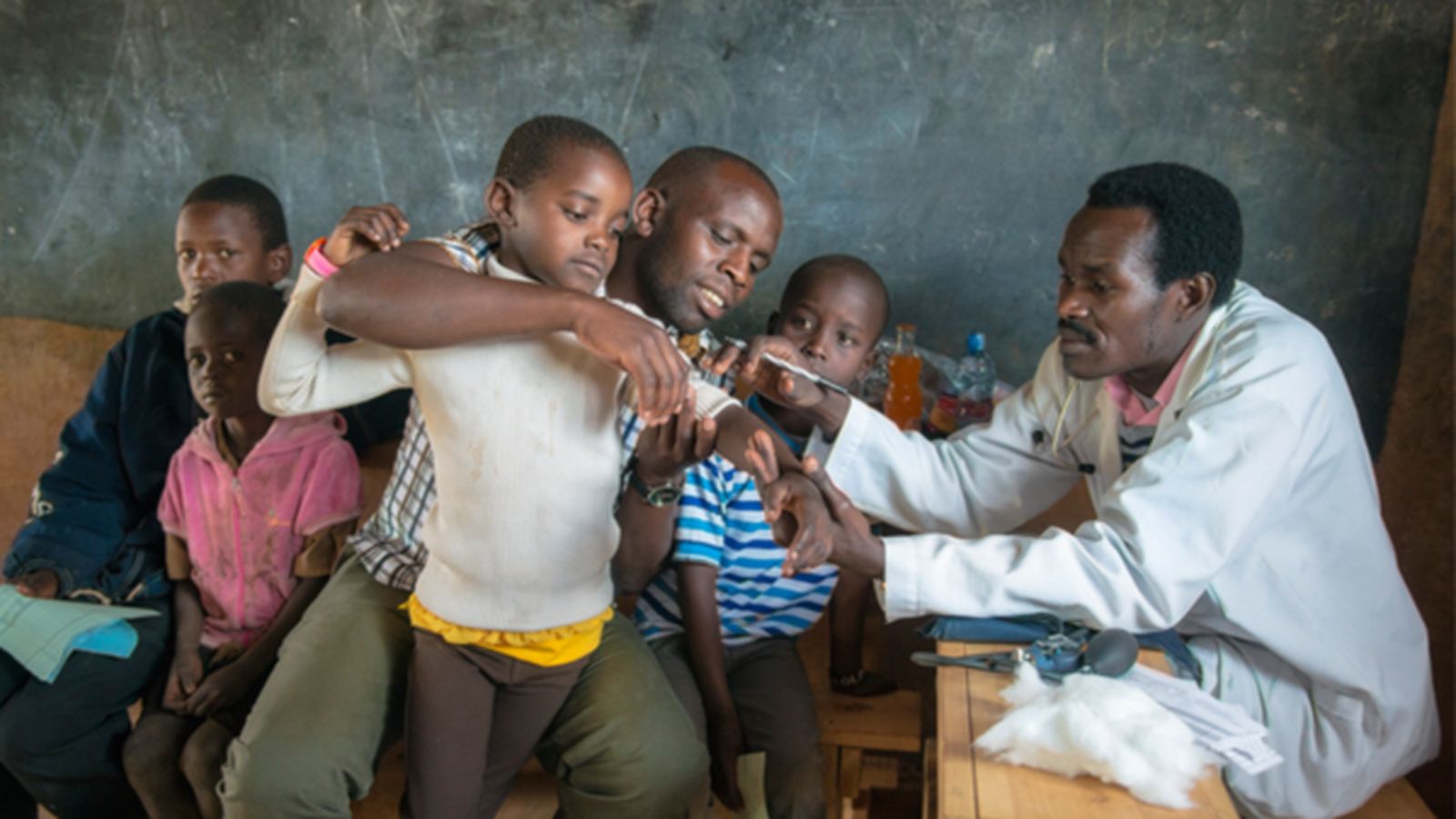 L'ONG dóna accés a una sanitat bàsica de qualitat a les comunitats africanes