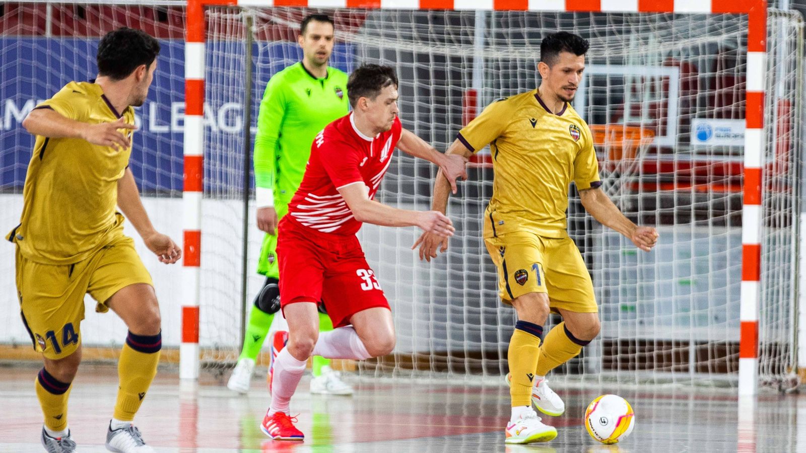 Imatge del partit entre el Llevant Futsal i Uragan