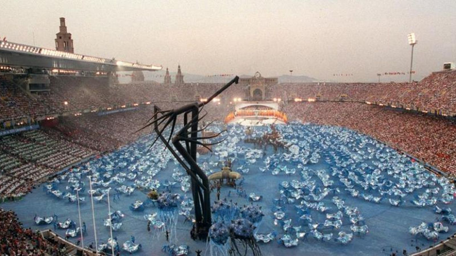 L'estadi de Monjuïc, el dia de la inauguració