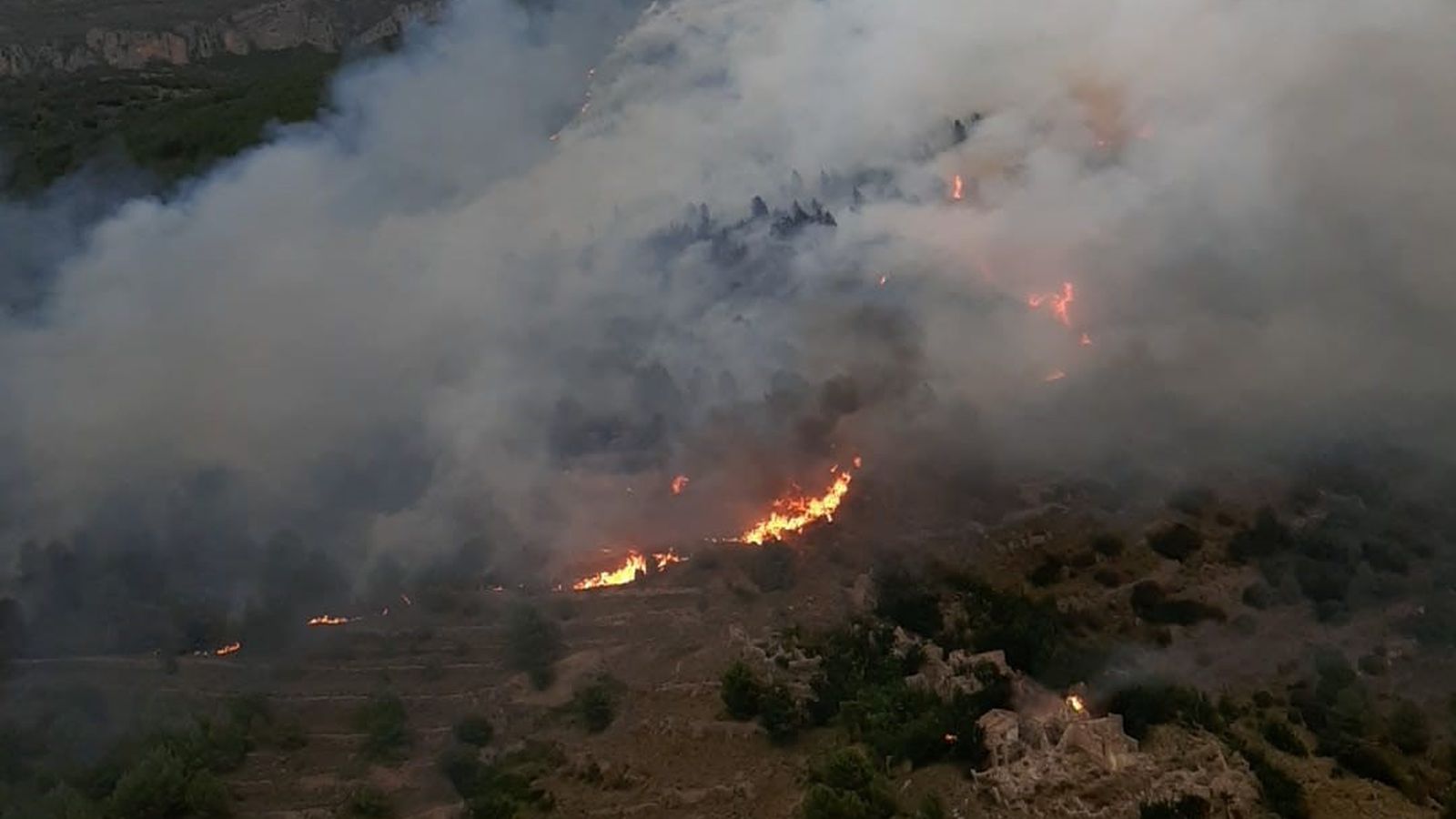 Imatge de l'incendi a Lucena del Cid