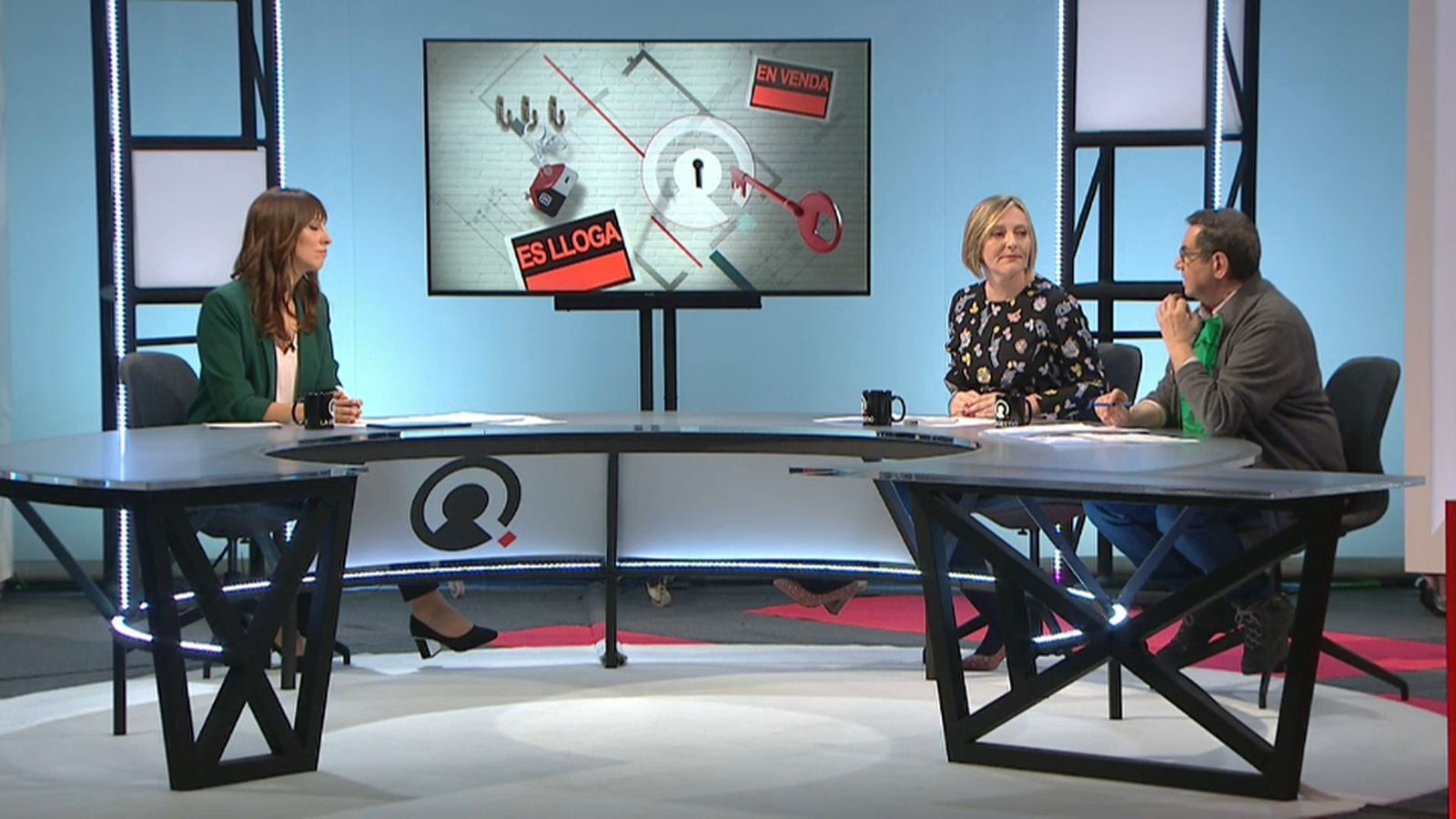 La PAH demana a les administracions que combaten les cases buides propietat de la banca