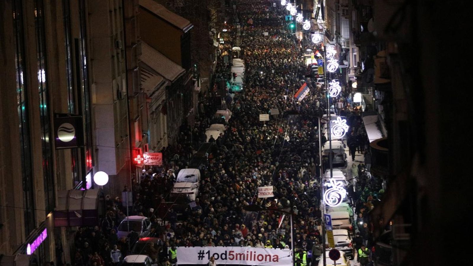 Manifestació al centre de Belgrad