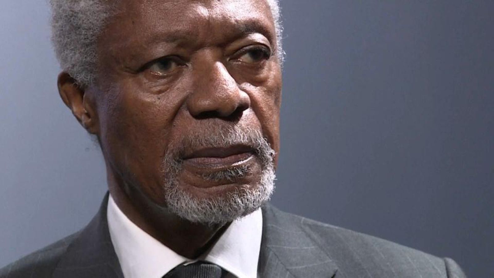 Una vida dedicada a les relacions internacionals | France Press