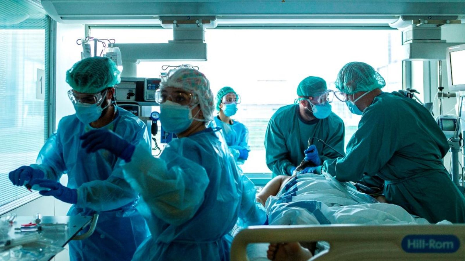 UCI de l'Hospital Universitari de Bellvitge per a pacients Covid.