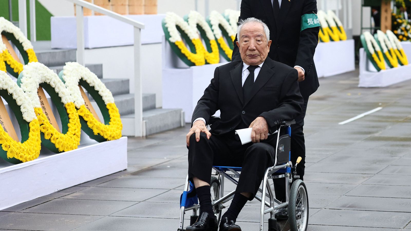 Hiroshi Nishioka, de 93 anys i supervivent de la bomba atòmica a Nagasaki el 1945, després del seu discrus en la cerimònia del 80 aniversari