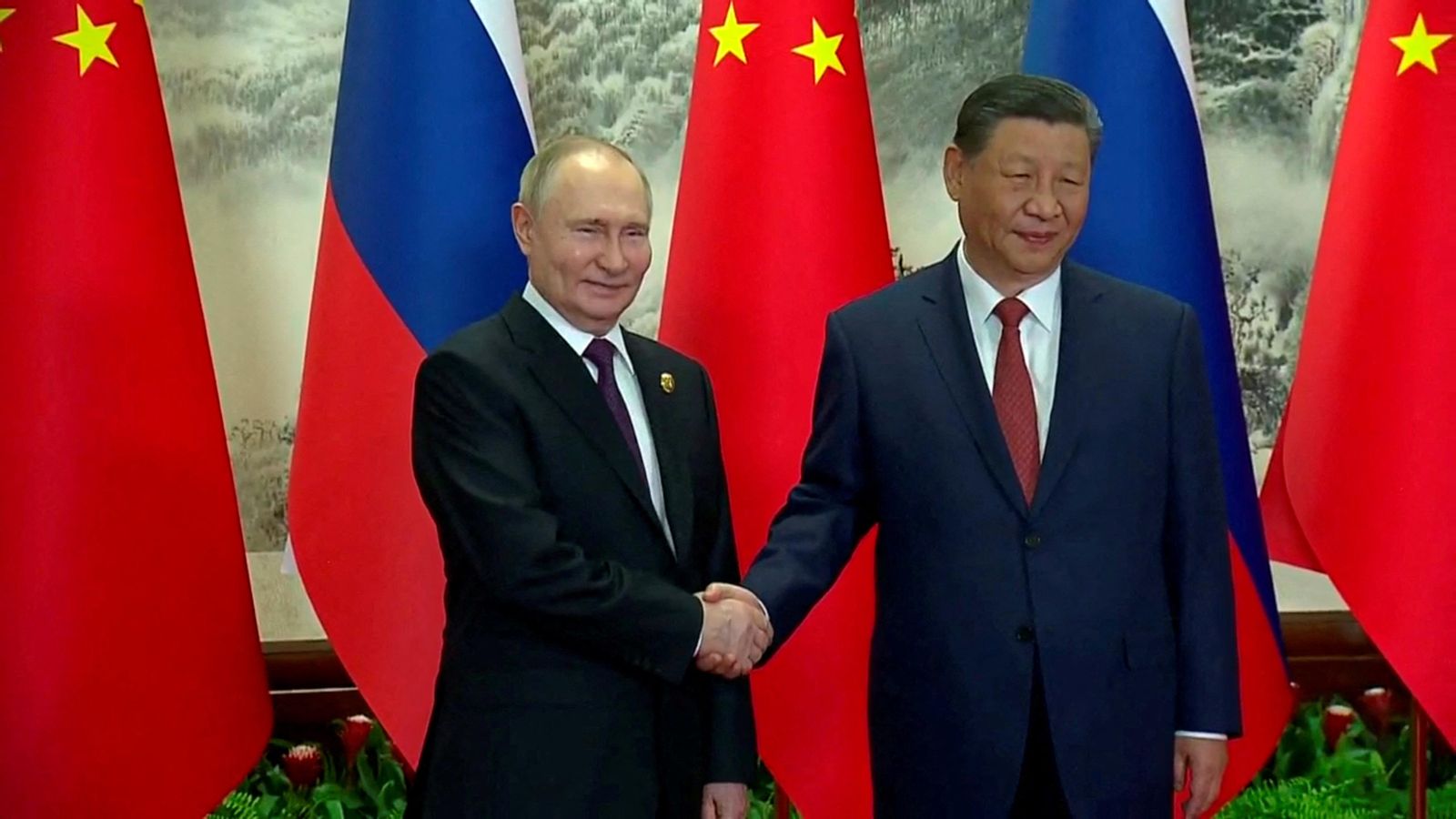 El president rus Vladímir Putin i el president xinés Xi Jinping es reuneixen a Pequín, la Xina