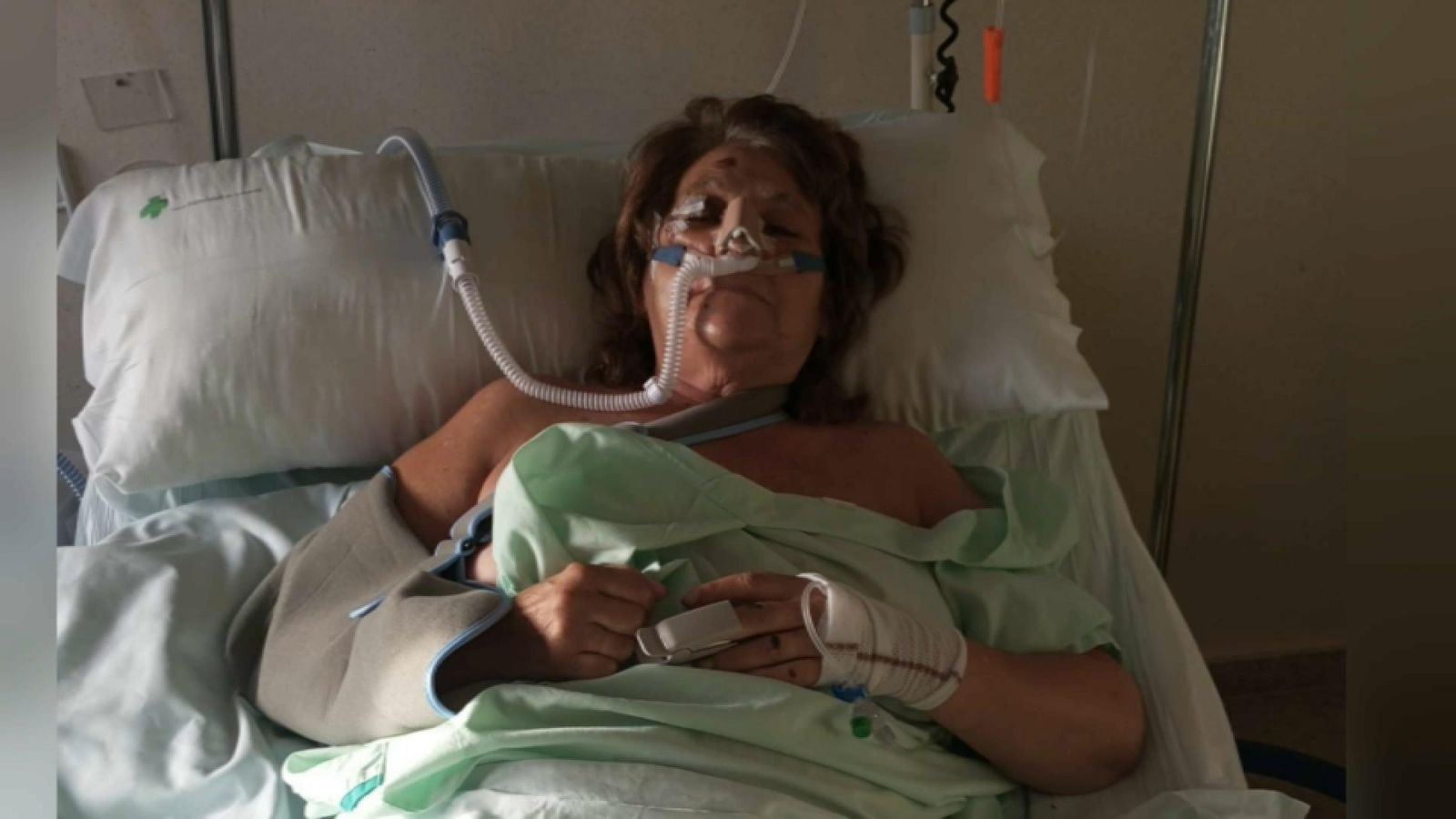 Vídeonotícia sobre la presumpta agressió a una dona per a robar-li el patinet a València