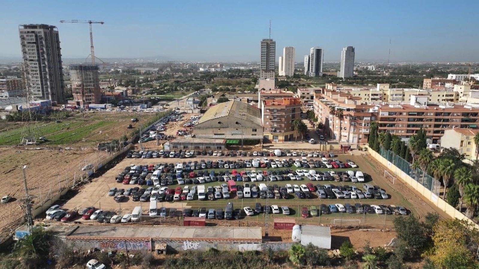 El Vila-real reconstrueix cinc camps de futbol afectats per la dana