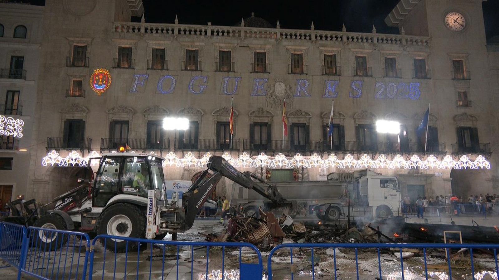 Després de la Cremà comença l'operació de neteja