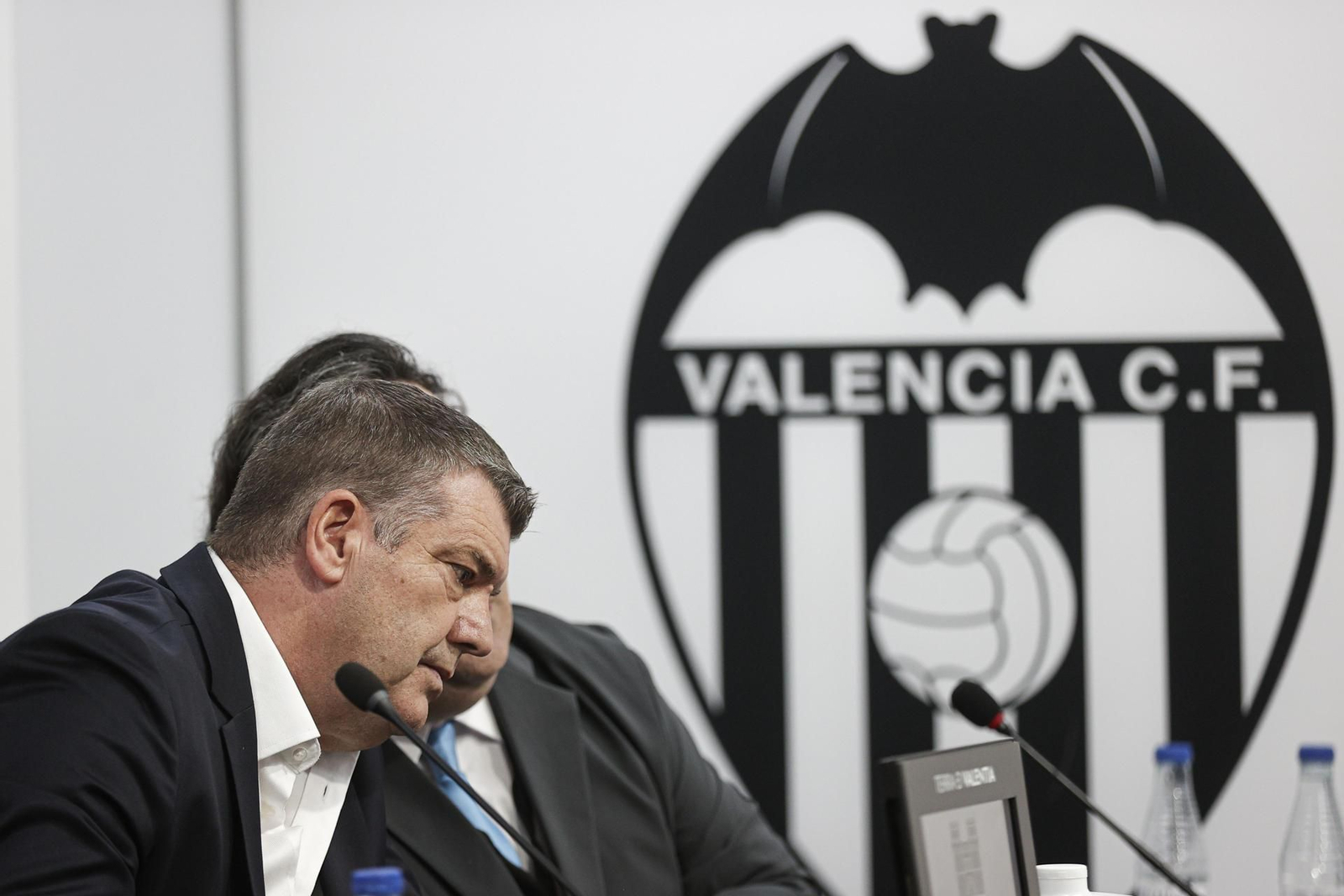 Ron Gourlay, durant la roda de premsa