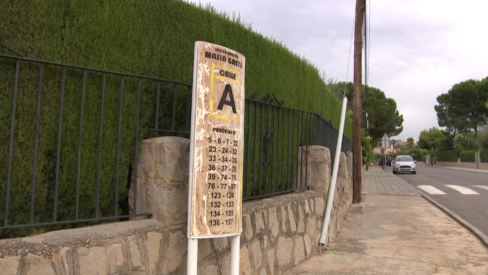 Carrer A de la urbanització Masia Gaeta de Borriol, a la Plana Alta