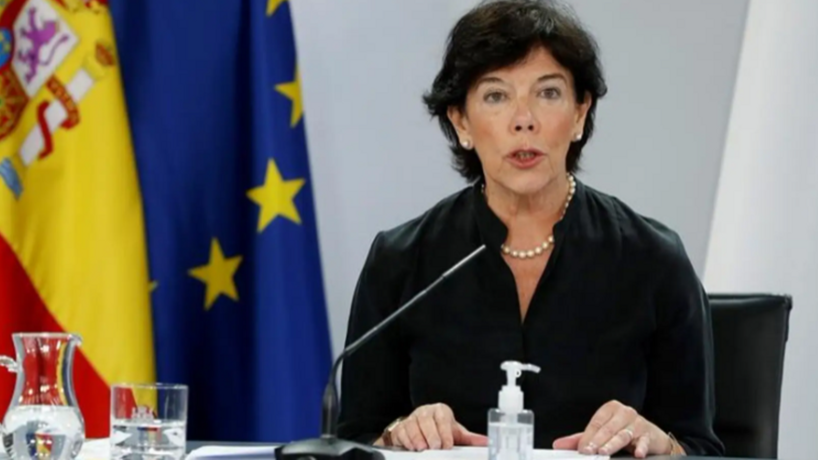 Isabel Celáa, durant una compareixença en la Moncloa, a Madrid