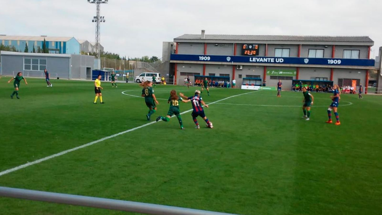 El Llevant s'imposa al Betis per 2 a 1