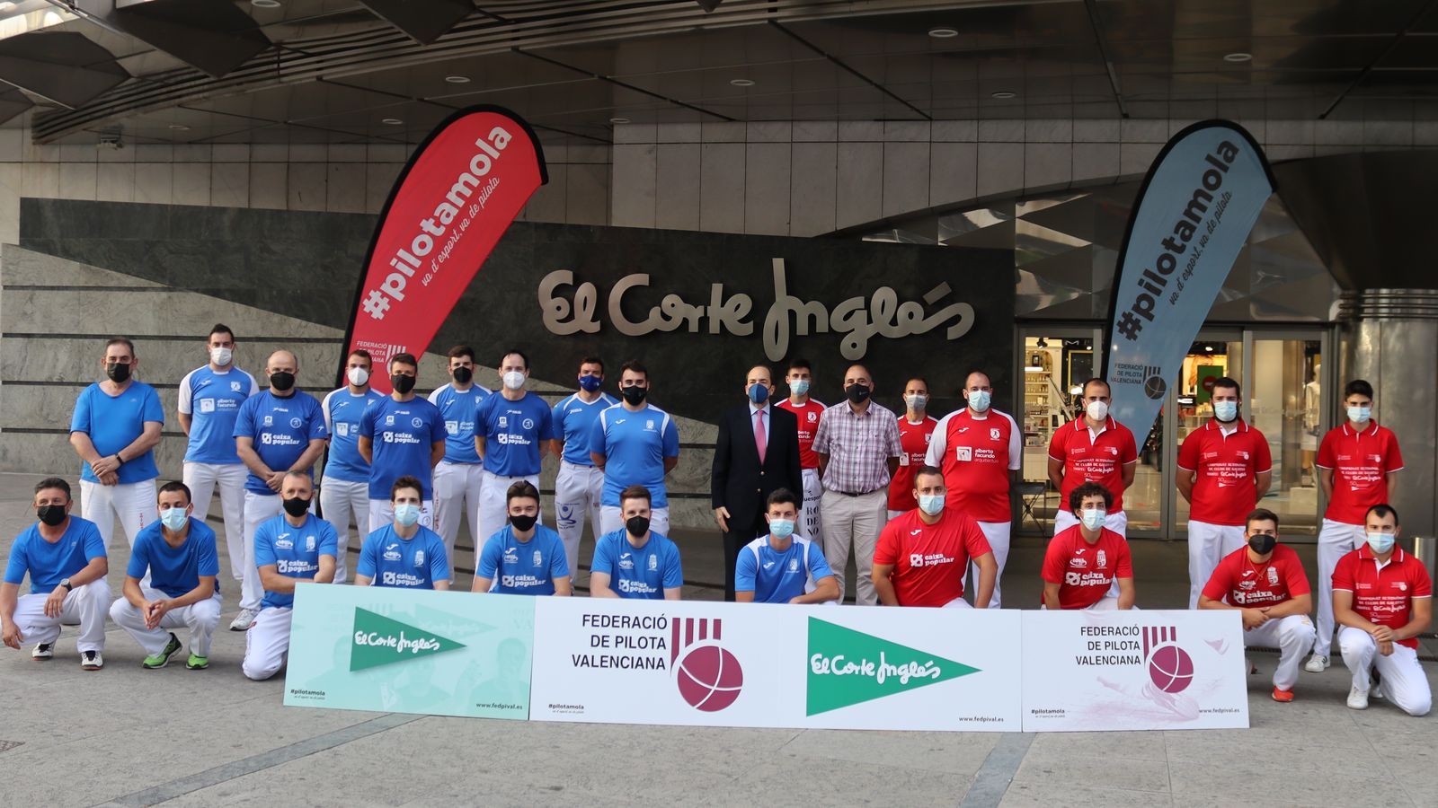 Els finalistes, en la presentació al Corte Inglés de Castelló
