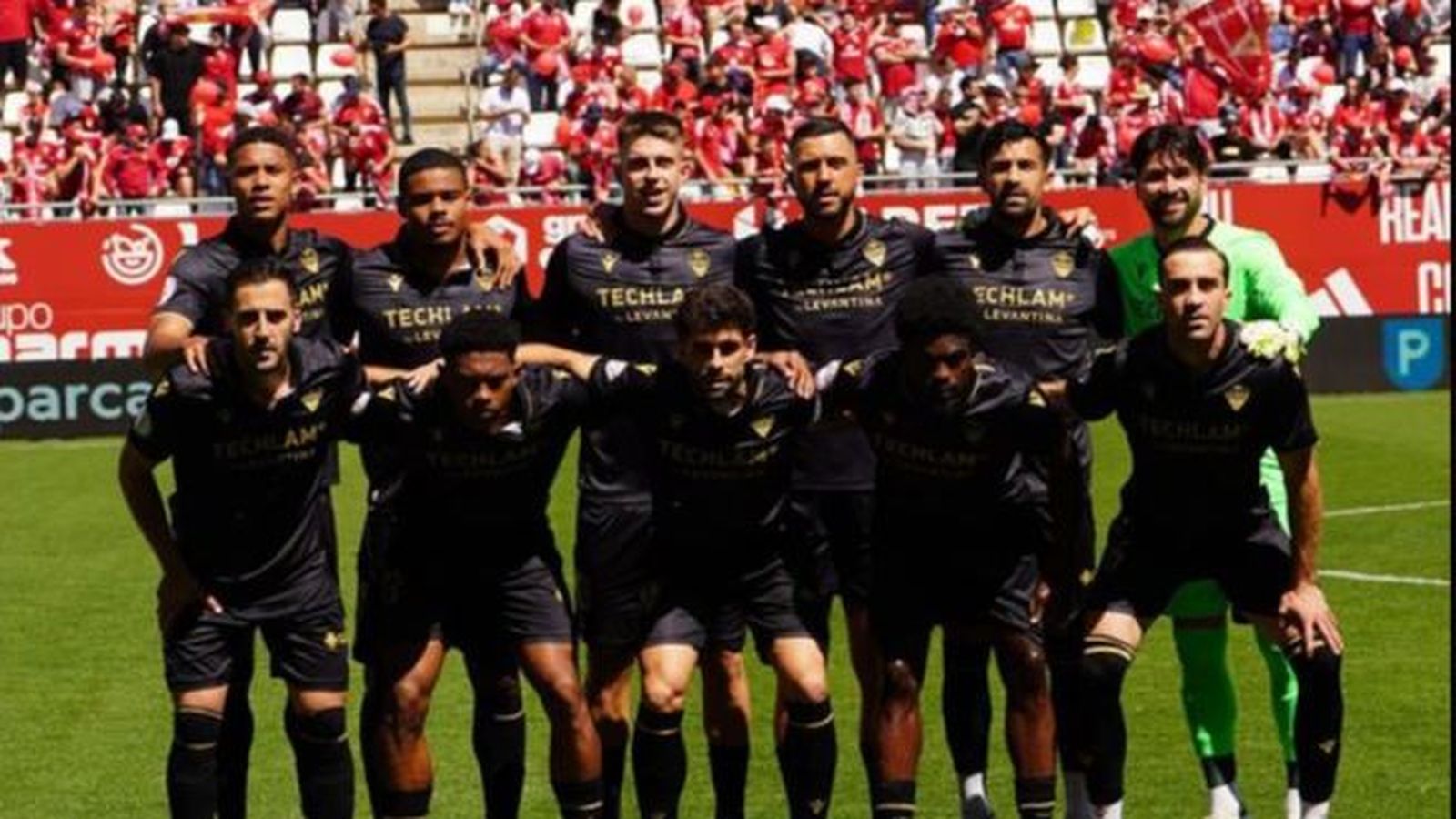 La plantilla del CE Castelló en el xoc contra el Múrcia