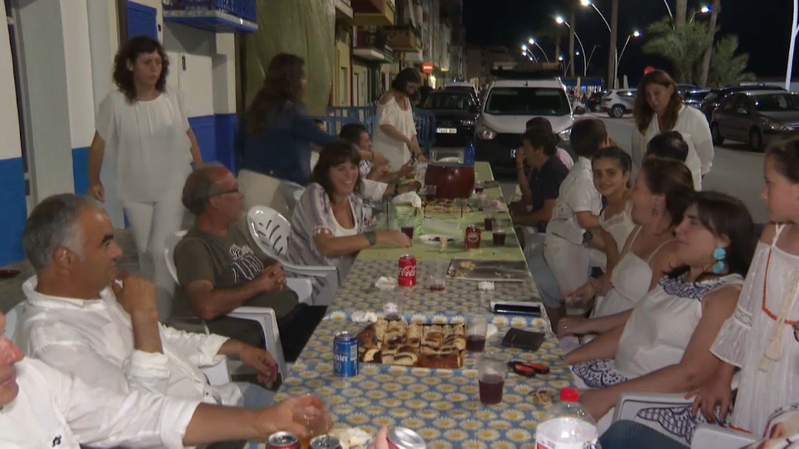 Grup de persones en un sopar