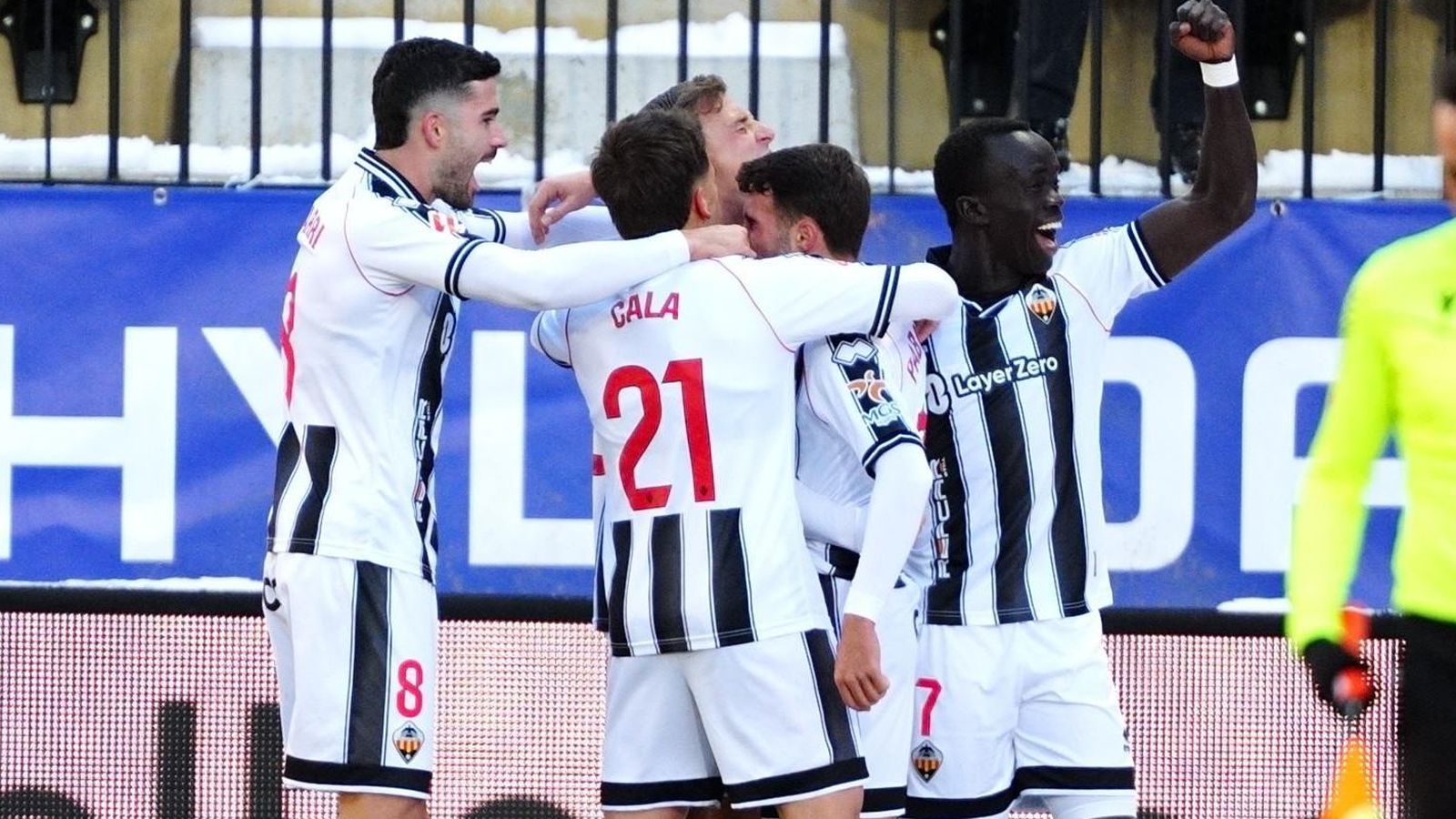 Els jugadors del Castelló celebren un gol en l'últim partit a domicili, contra l'Andorra