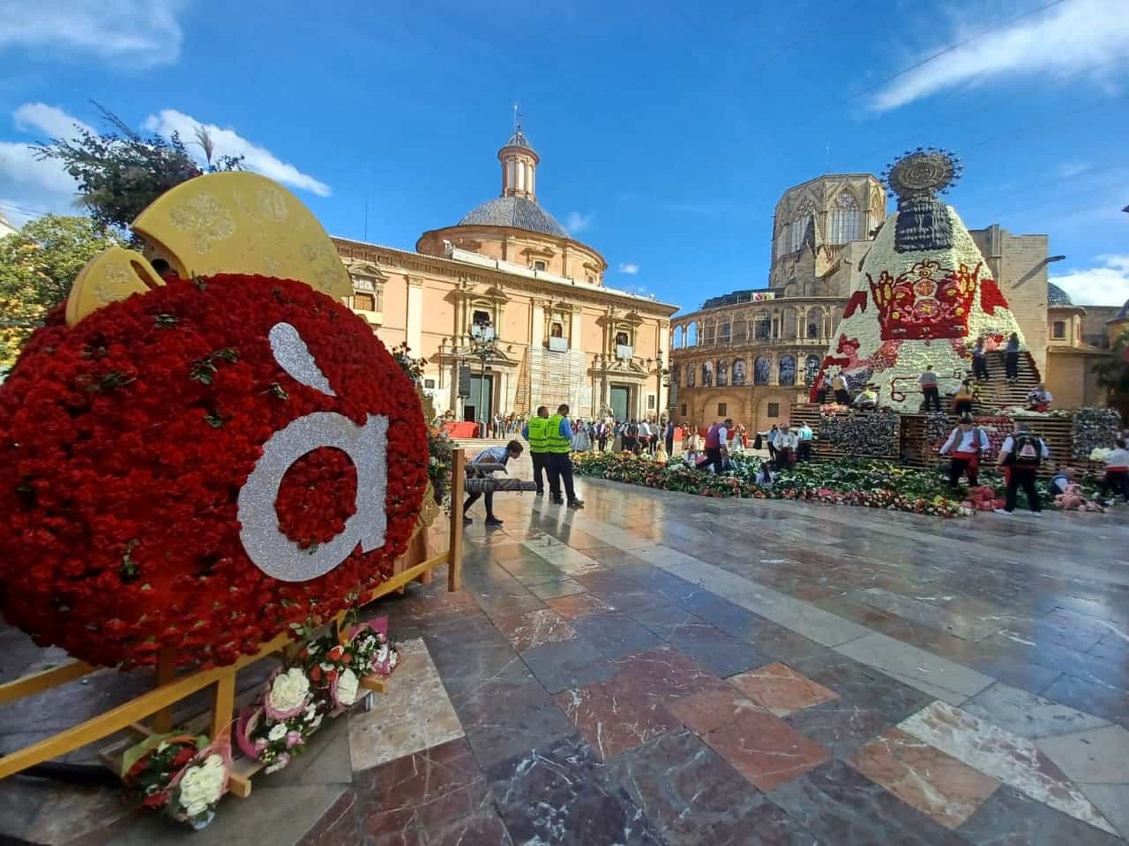 À Punt també ha participat en l'Ofrena 2023