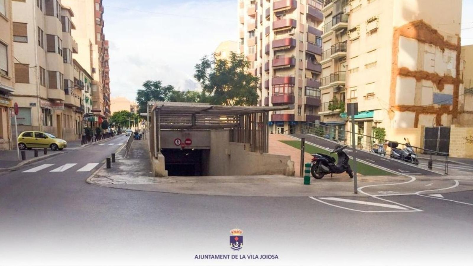 Avinguda de la Vila Joiosa dedicada al rei emèrit, Joan Carles I