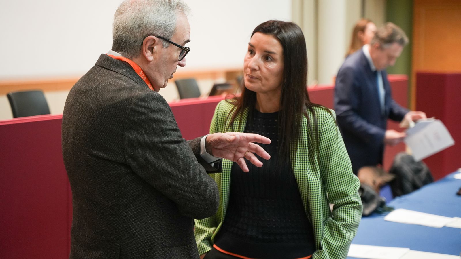 La consellera Ruth Merino, durant la reunió de la comissió mixta Consell-Corts per a la reforma del sistema de finançament