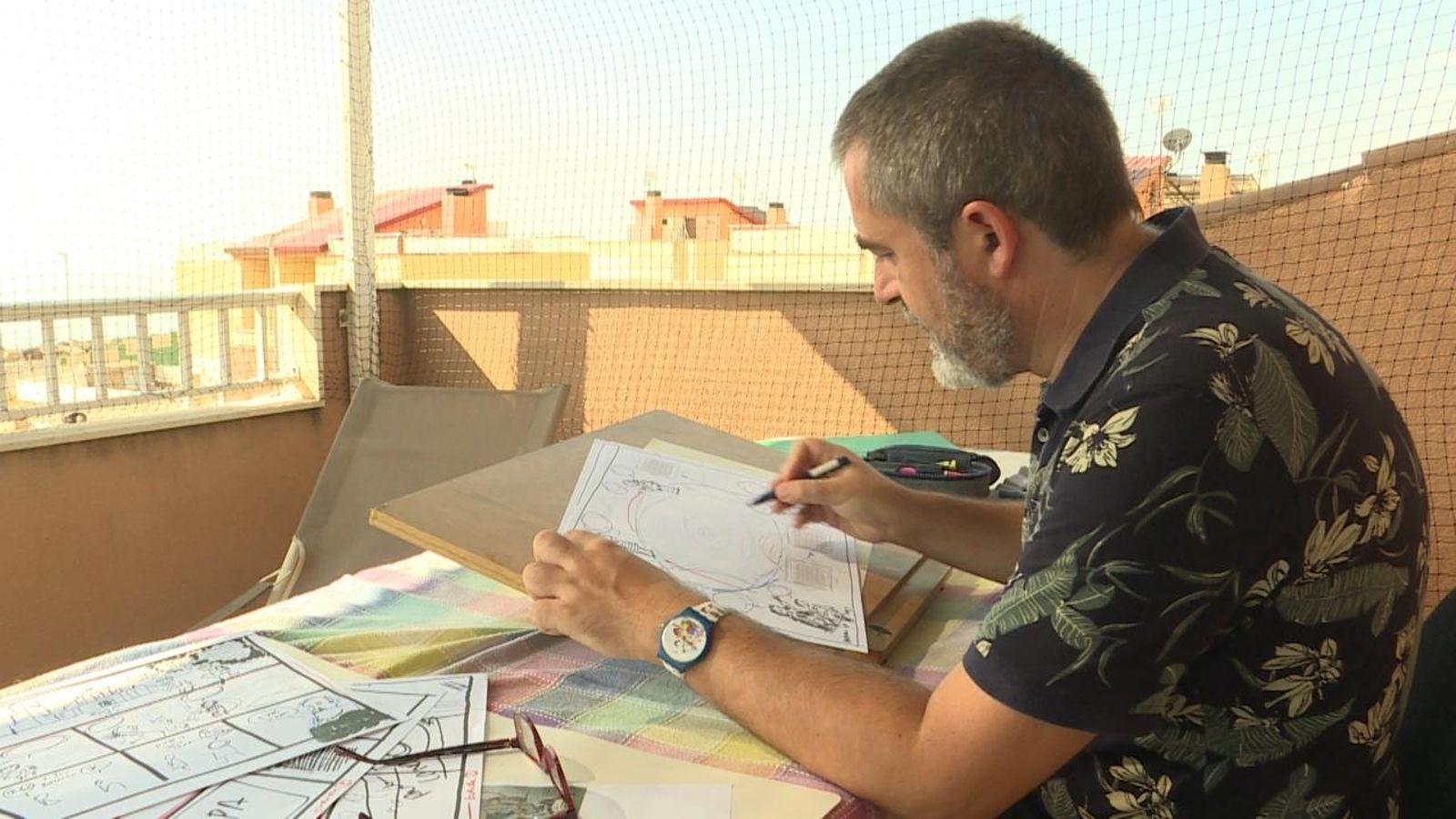 L'il·lustrador borrianenc Pedro Cifuentes treballa en l'últim projecte