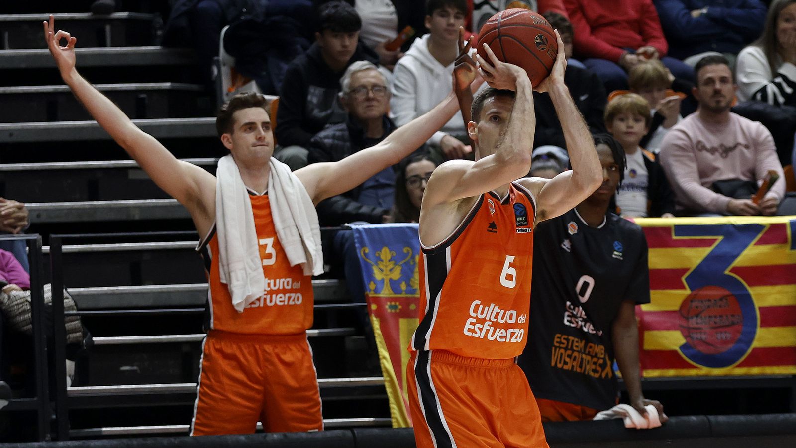 Xabi López-Arostegui ha sigut el màxim anotador amb vint punts