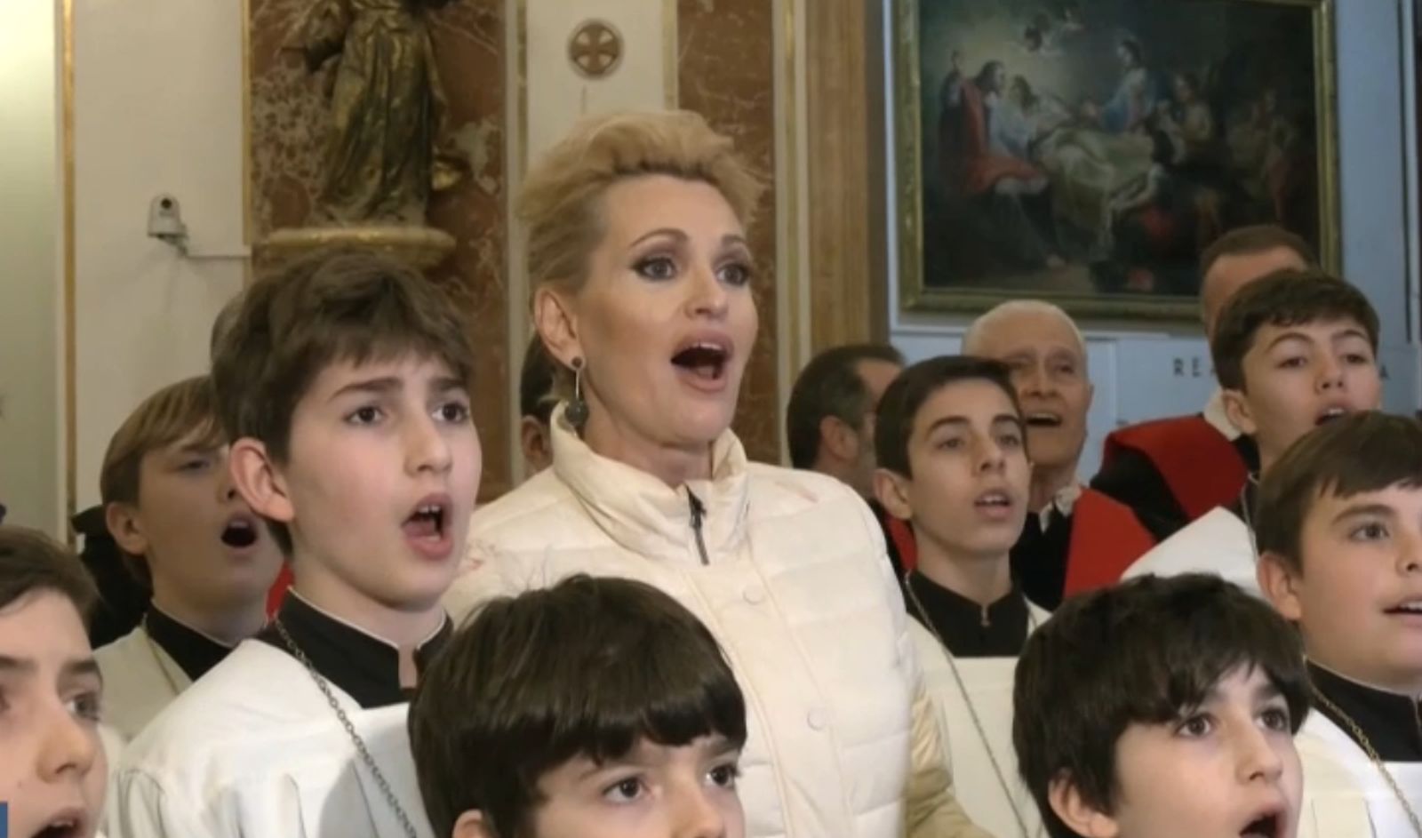 Ainhoa Arteta canta amb l'Escolania