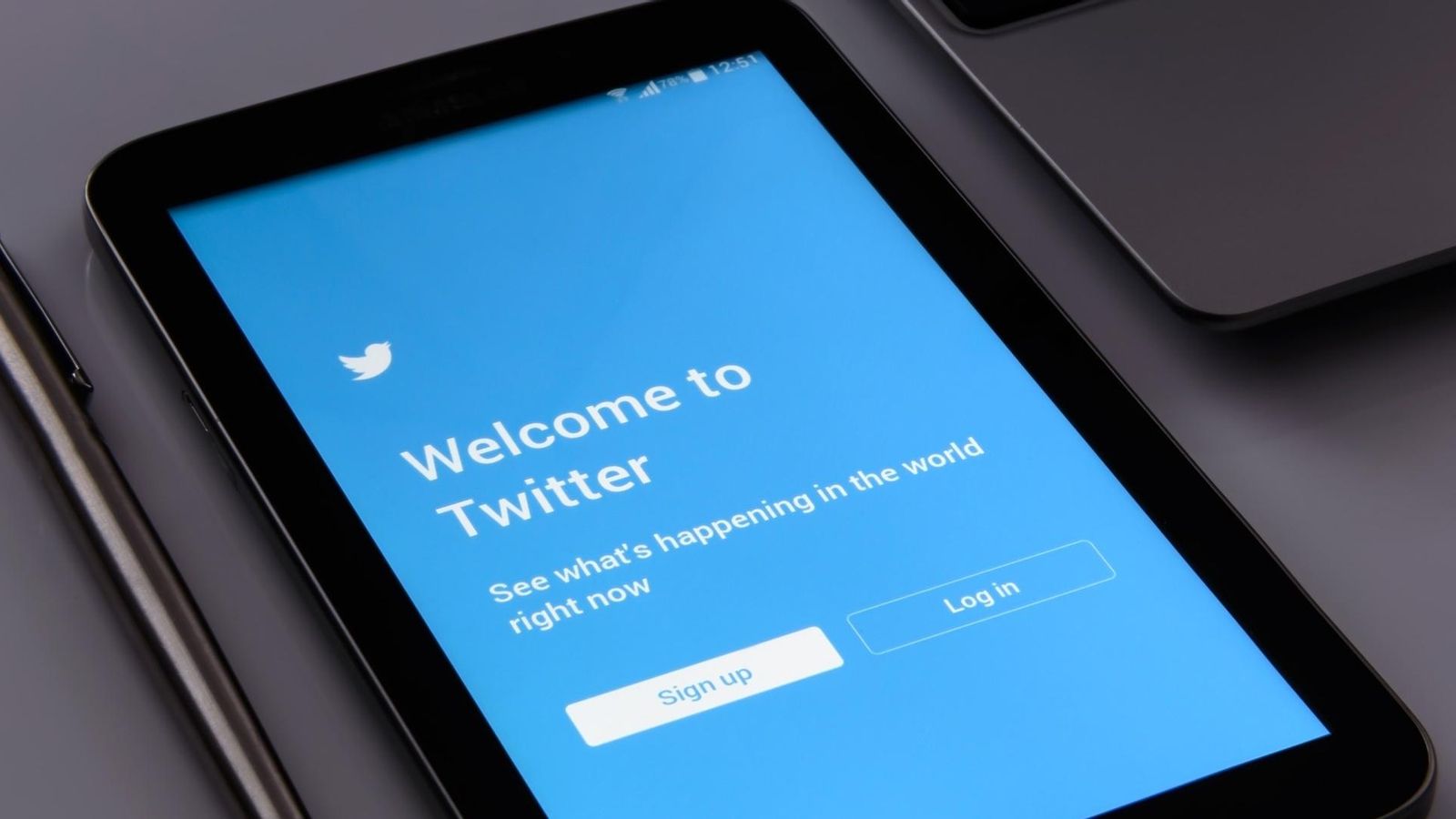 Twitter i la seua plataforma de gestió, Tweetdeck, pateixen caigudes de la xarxa