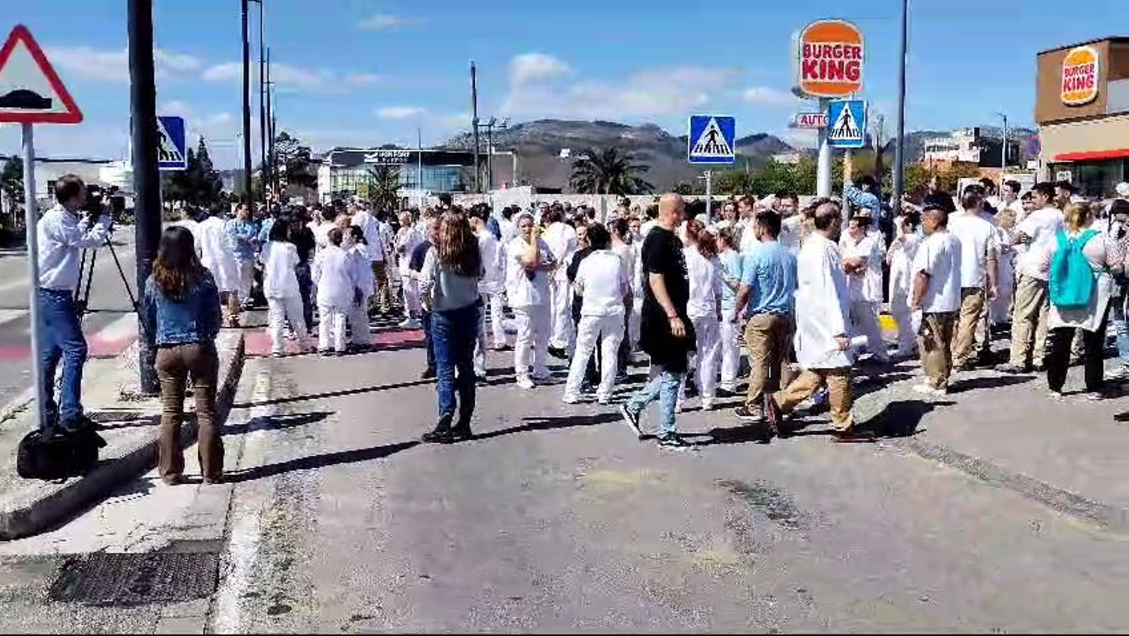 Treballadors desallotjats a la fàbrica de Dulcesol, aquest dimecres