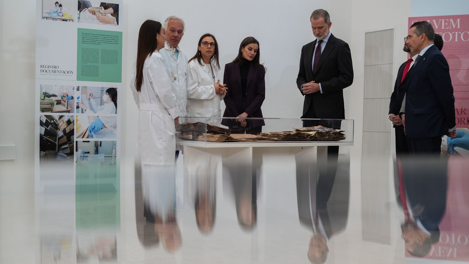 Els reis visiten "Salvem les fotos"