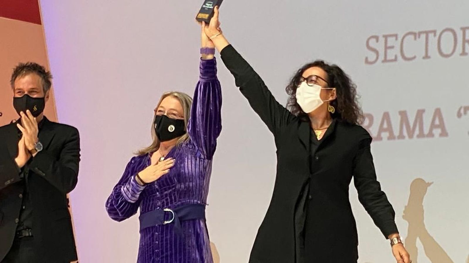 Mar Iglesias, presidenta de la CVMC i Irene Ballester, historiadora del programa