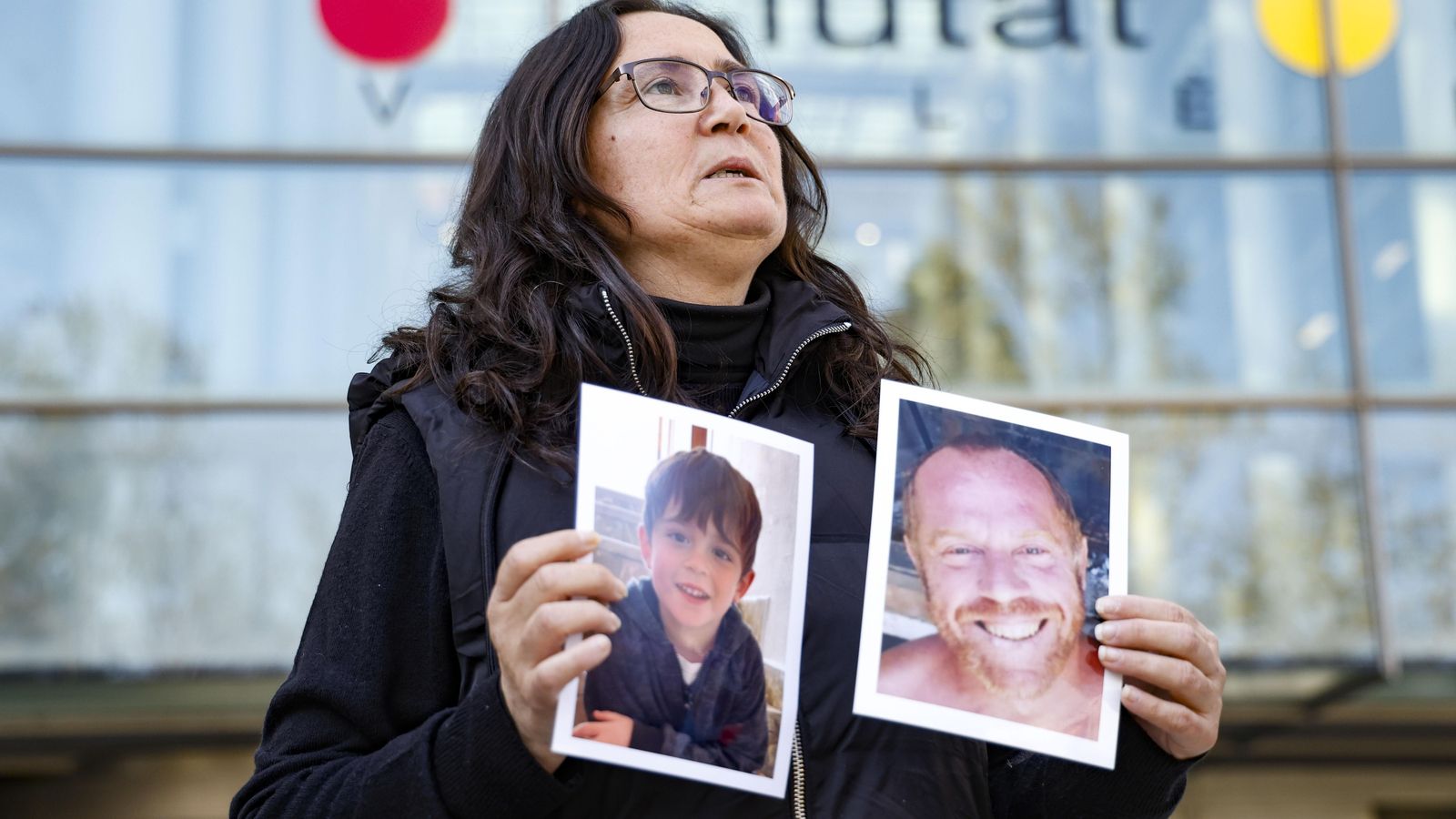 Ana María Coll, veïna de Sot de Xera, demana justícia pel seu fill i el seu marit