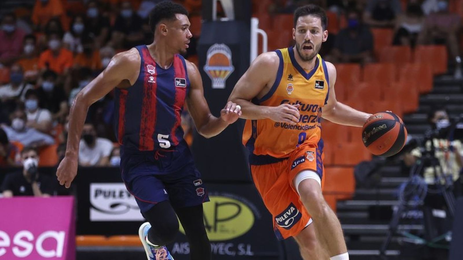 La lesió del base belga, Sam Van Rossom, el mantindrà un mes fora de la pista