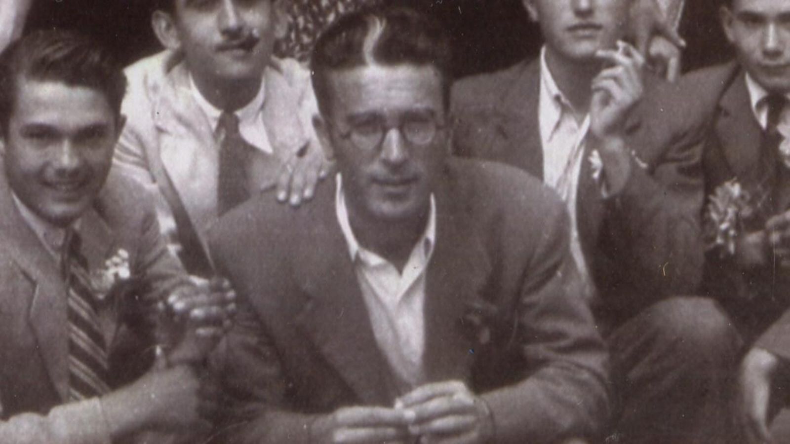 Diu el mort al degollat: qui t'ha fet eixe forat?