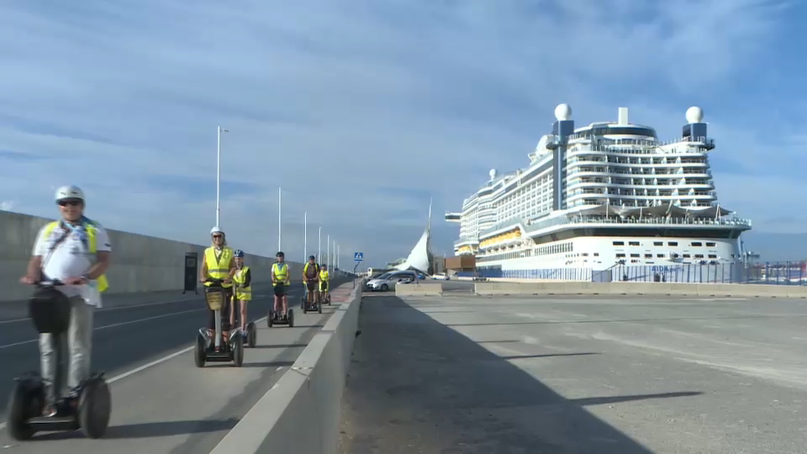 Els creuers arriben a València