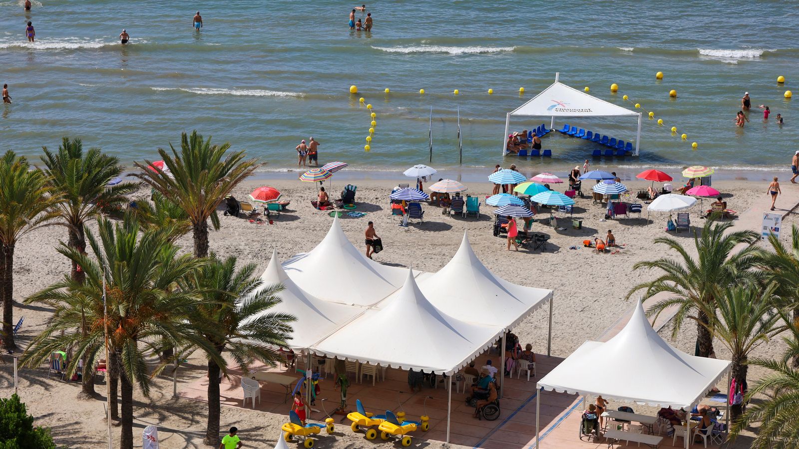 Imatge d'arxiu de la platja de Llevant de Santa Pola