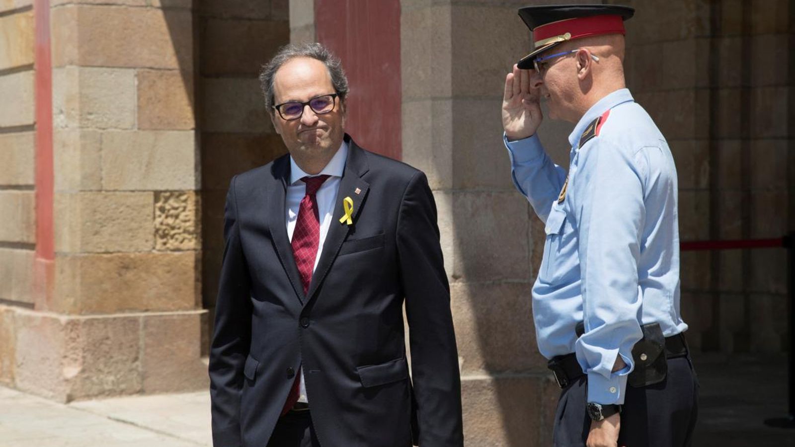 El president de la Generalitat de Catalunya, Quim Torra, a la sortida del Parlament de Catalunya